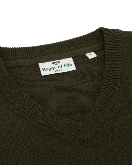 Hoggs of Fife Stirling II V Neck Pullover #colour_fern-green